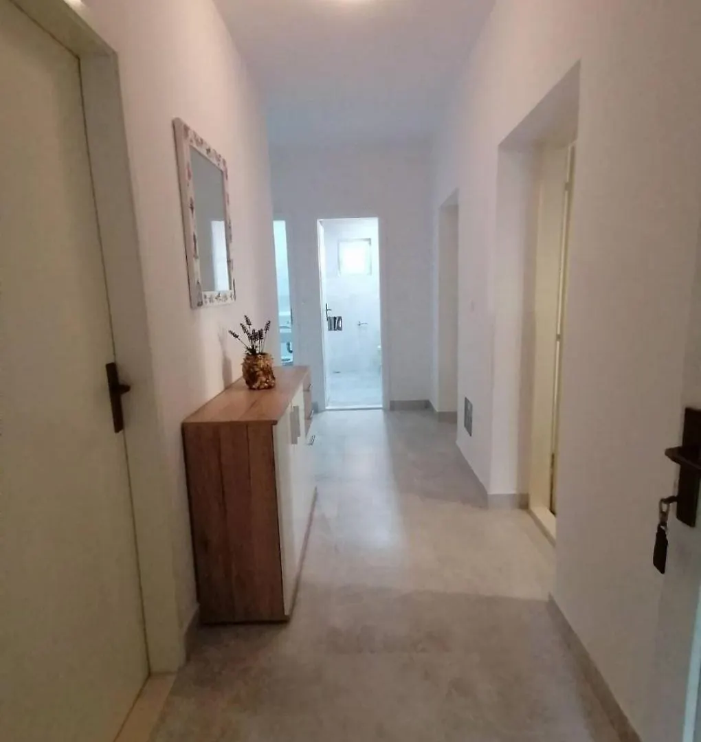 Apartment Anka - With Free Parking Kastela